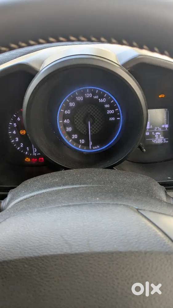 Hyundai Venue 2019 Petrol With Sunroof