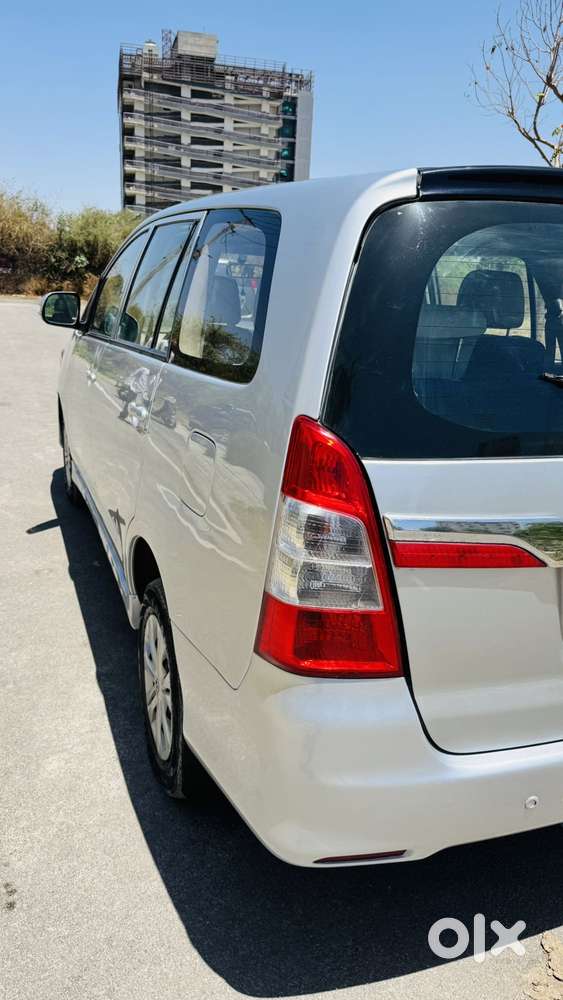 Toyota Innova 2.5 G (diesel) 8 Seater, 2013, Diesel