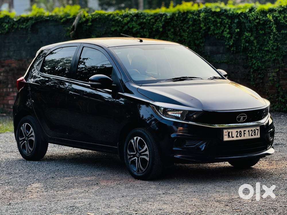 Tata Tiago 1.2 Revotron Xt (o), 2023, Petrol