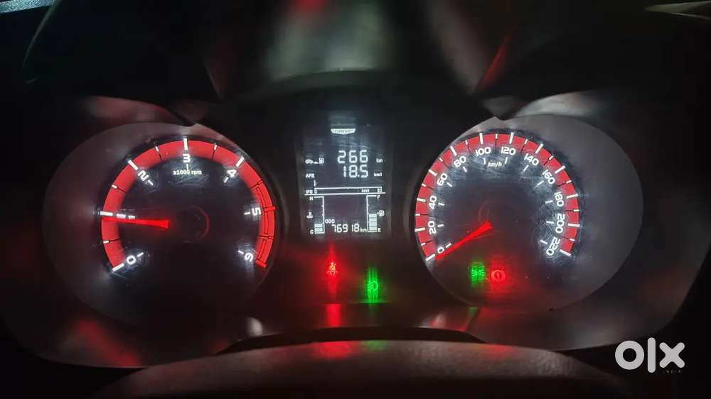 Mahindra Xuv300 2019 Diesel 77000 Km Driven