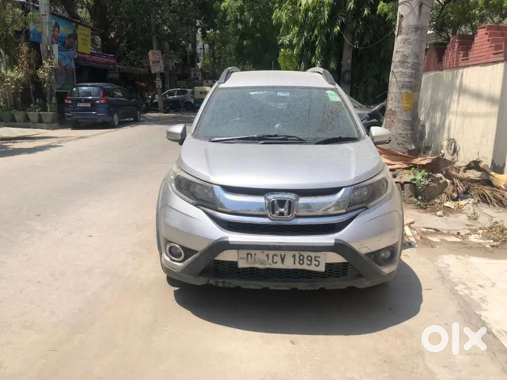 Honda Br-v 8 Seater 2016 Petrol 24058 Km Driven Well Maintained