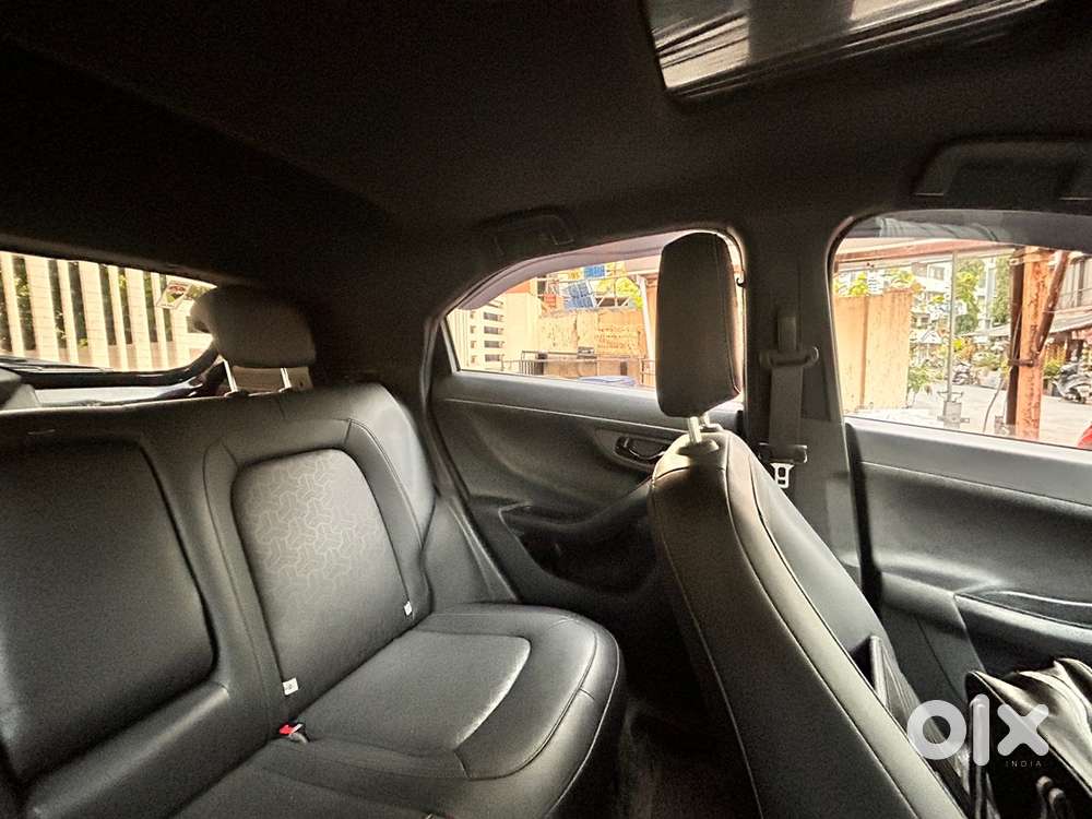 450km Tange Nexon Ev Max Dark Ventilated Seat/ Sun Roof/ Big Screen