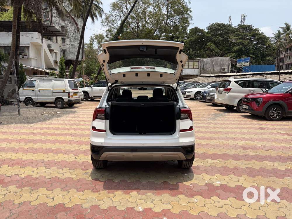 Skoda Kushaq 1.0 Tsi Style At, 2023, Petrol
