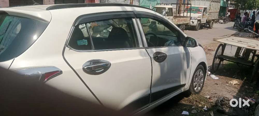 Hyundai Grand I10 2015 Diesel Well Maintained