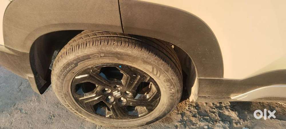 Brand New Maruti Suzuki Vitara Brezza 2024 Petrol Good Condition