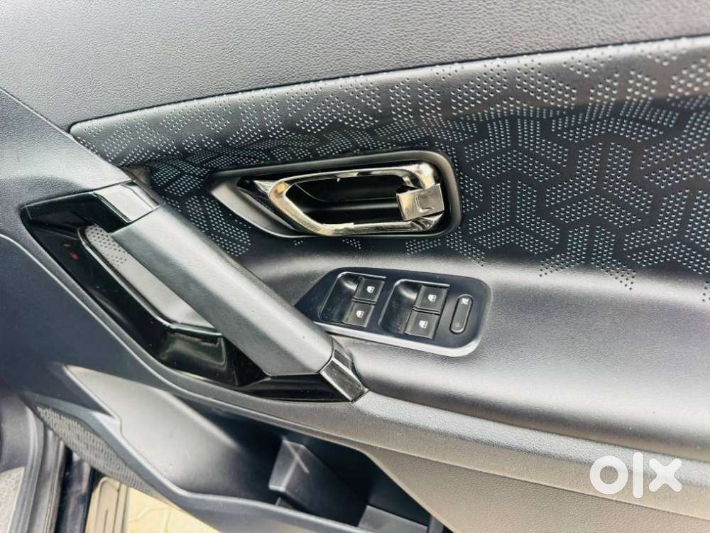 Tata Harrier Xza Plus Dark Edition, 2021, Diesel