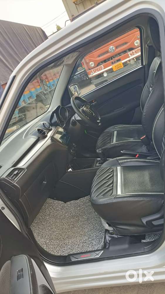 Maruti Suzuki Swift Vxi Optional, 2023, Petrol