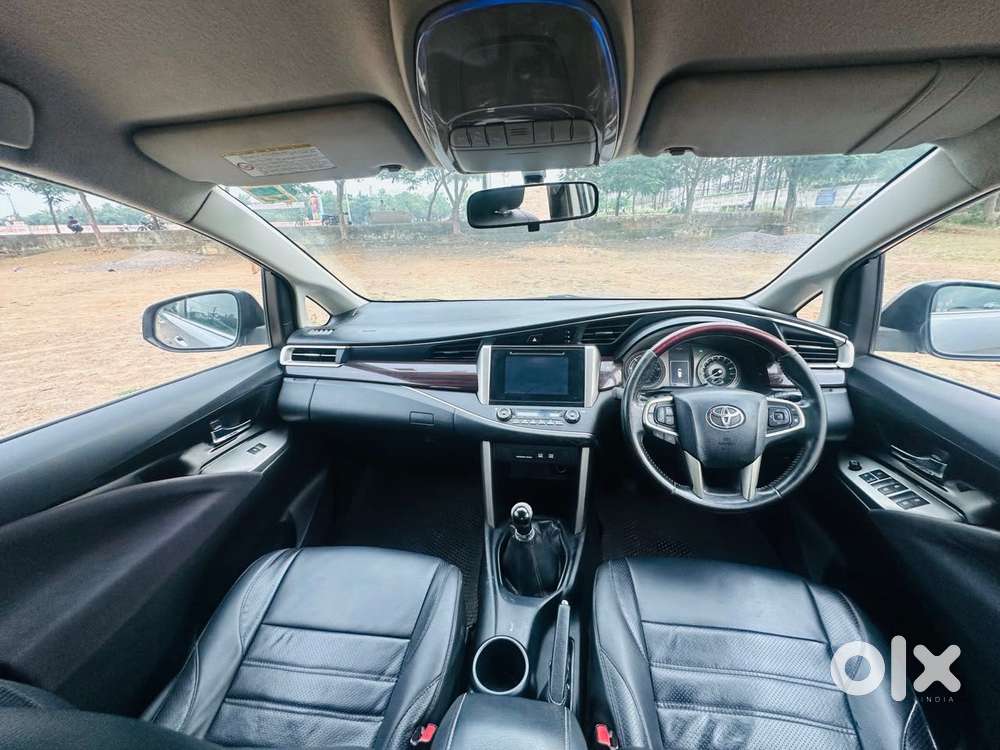 Toyota Innova 2.5 Vx 7 Seater Bs Iv, 2016, Diesel