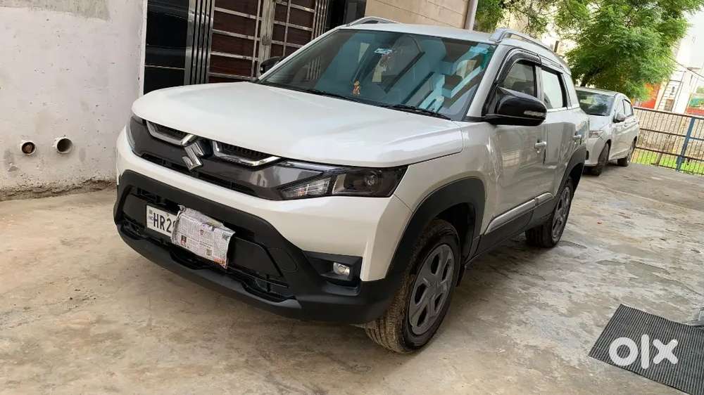 Maruti Suzuki Brezza Lxi 2025