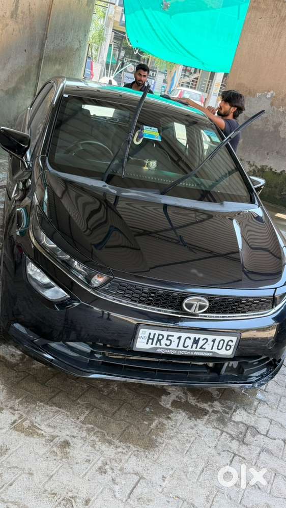 Tata Altroz Petrol 2023