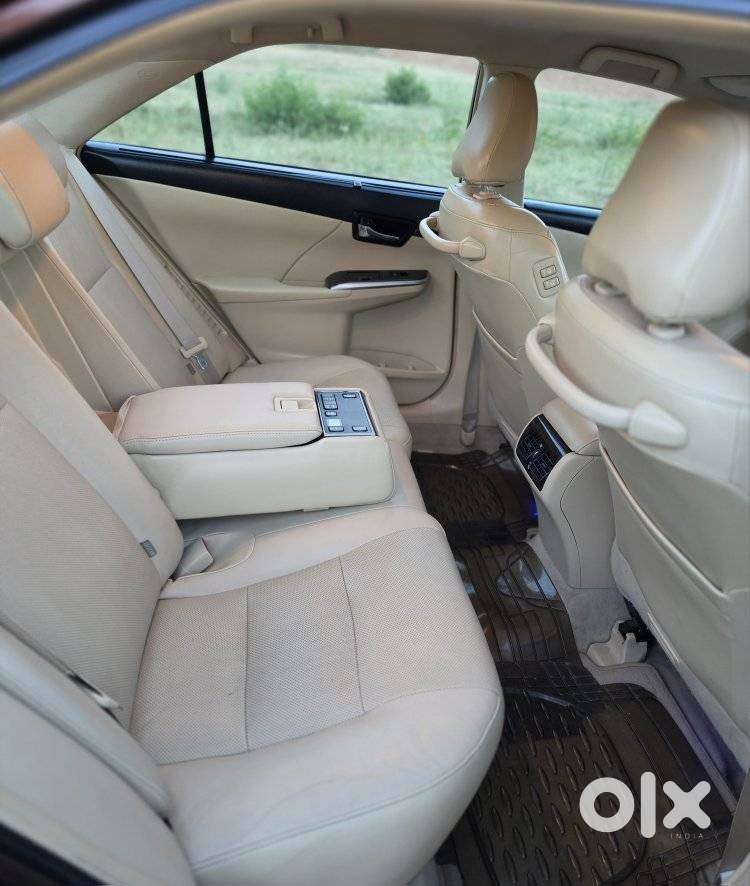 Toyota Camry Hybrid 2.5, 2015, Petrol