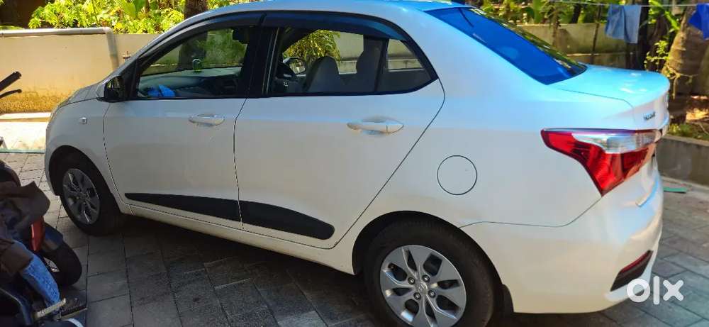 Hyundai Xcent 2018 Petrol