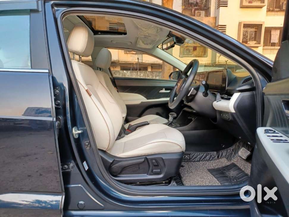 Hyundai Verna 1.5 Sx (o) Ivt, 2024, Petrol