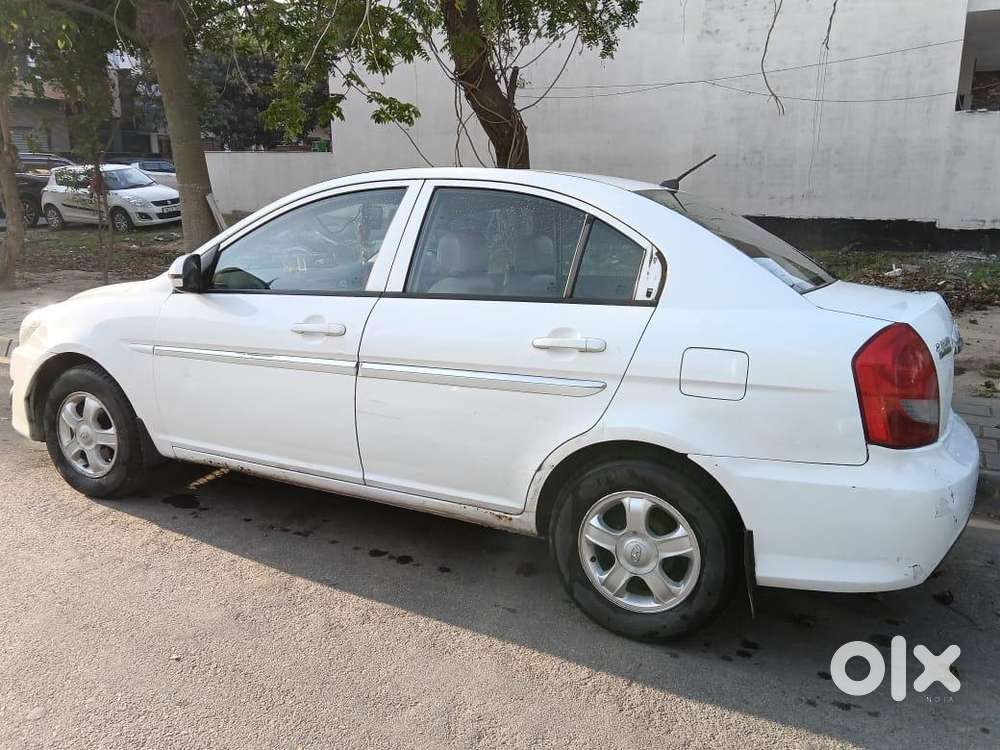 Hyundai Verna 2011 Diesel 120670 Km Driven