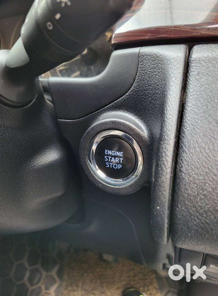 Toyota Innova Crysta 2.4 Vx Mt 8s, 2018, Diesel