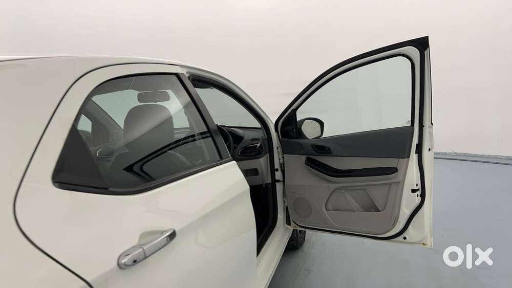 Tata Tiago 1.2 Revotron Xt Option, 2025, Petrol