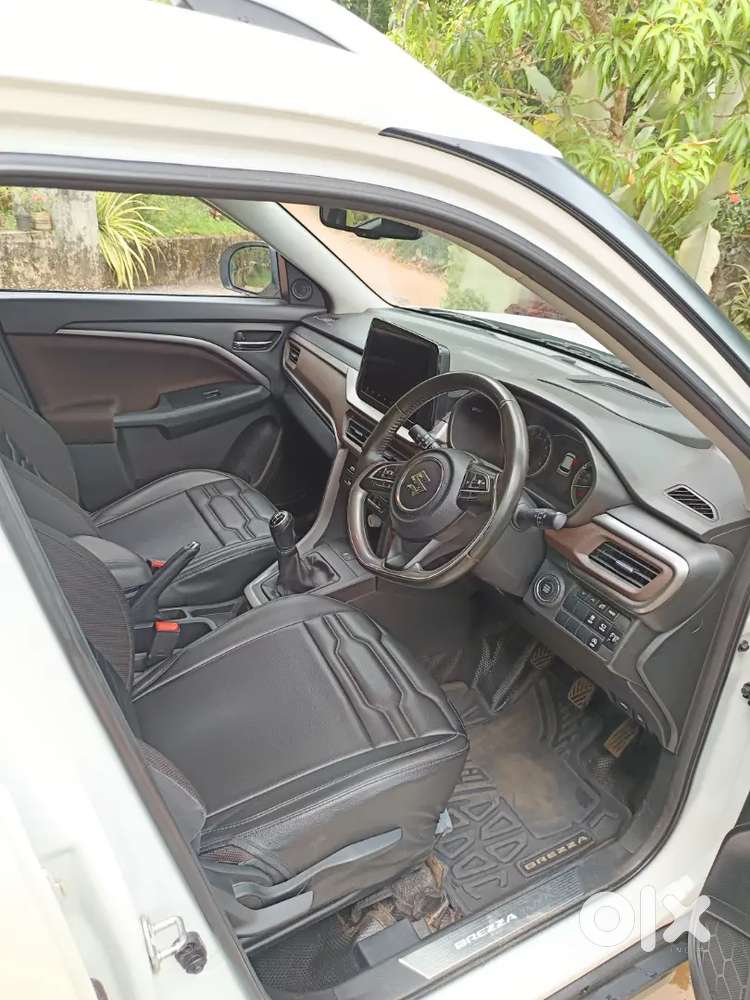 Maruti Suzuki Brezza 2022 Petrol 60000 Km Driven