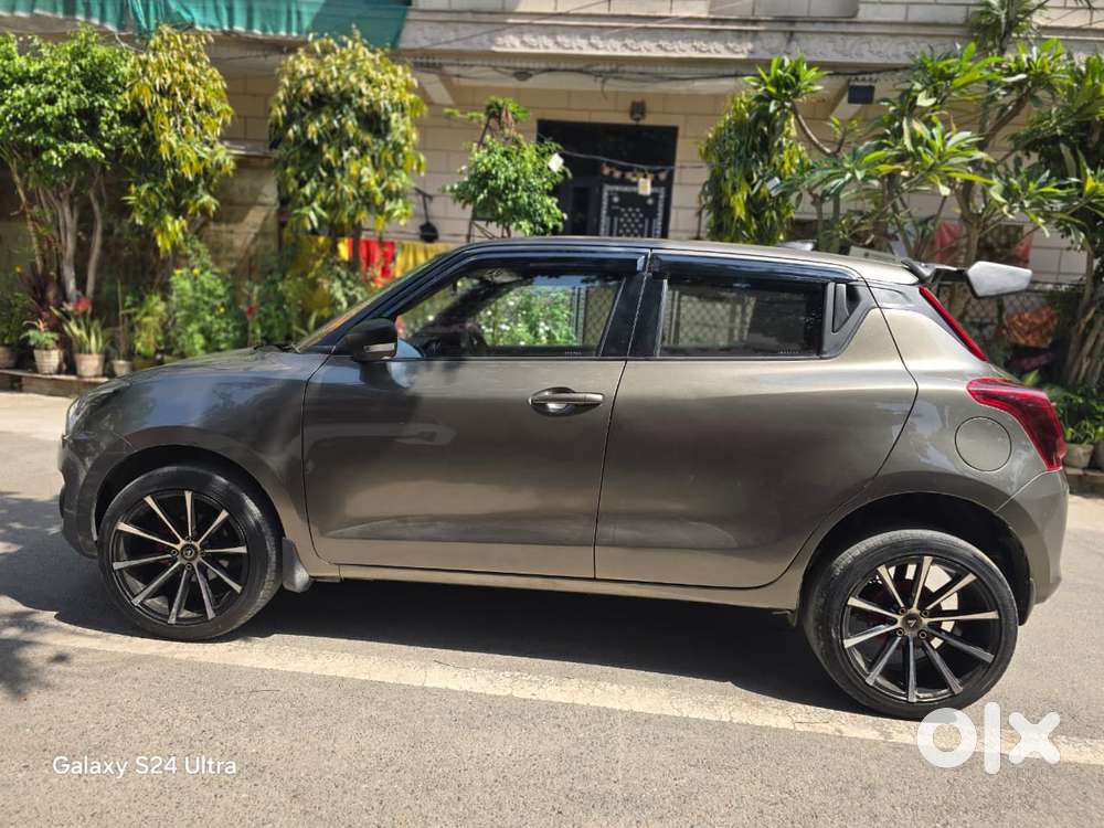Maruti Suzuki Swift Vxi + Manual, 2024, Petrol