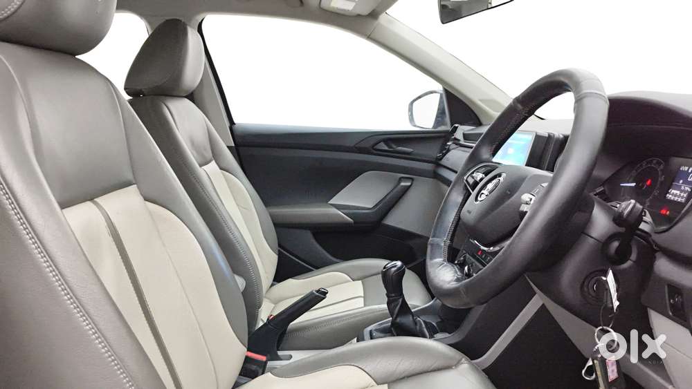 Skoda Kushaq 1.0 Tsi Active, 2022, Petrol