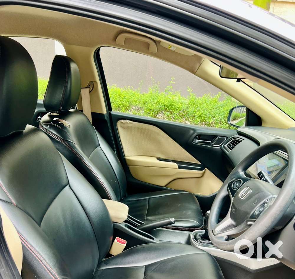 Honda City Mt I-vtec Top Variant With Push Button Start 2 Keys