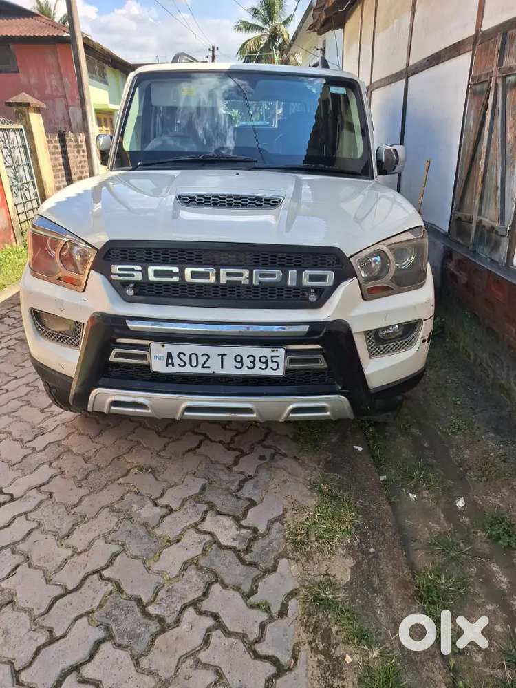 Mahindra Scorpio S10 Diesel 2017 Manual