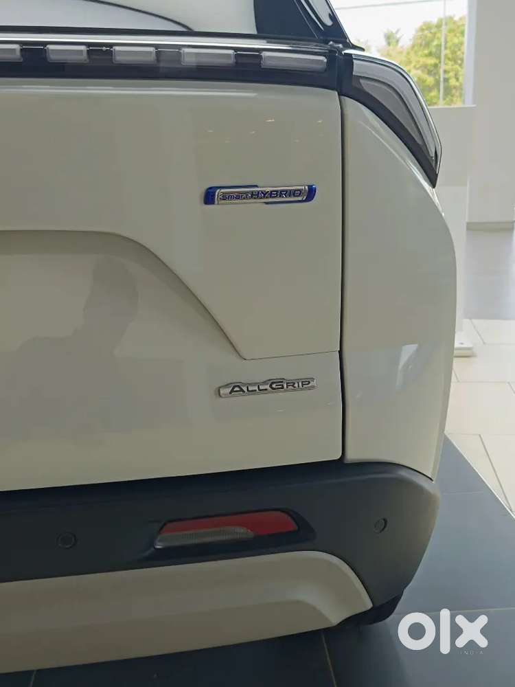 Maruti Suzuki Victoris 2025