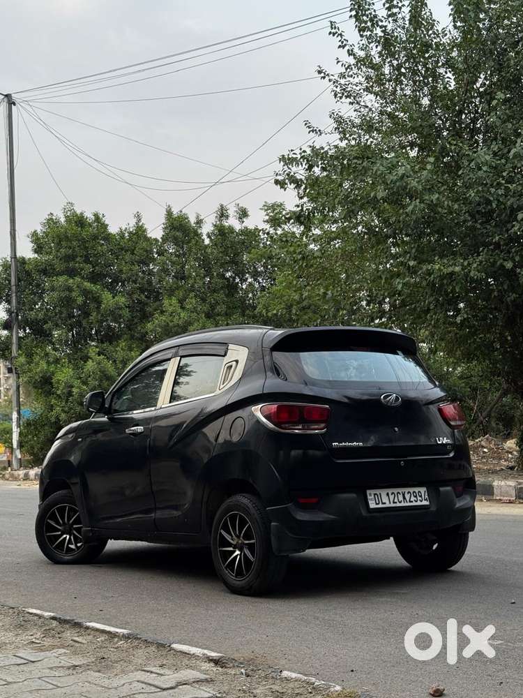 Mahindra Kuv 100 Mahindra-kuv-100-d75-k2, 2016, Petrol