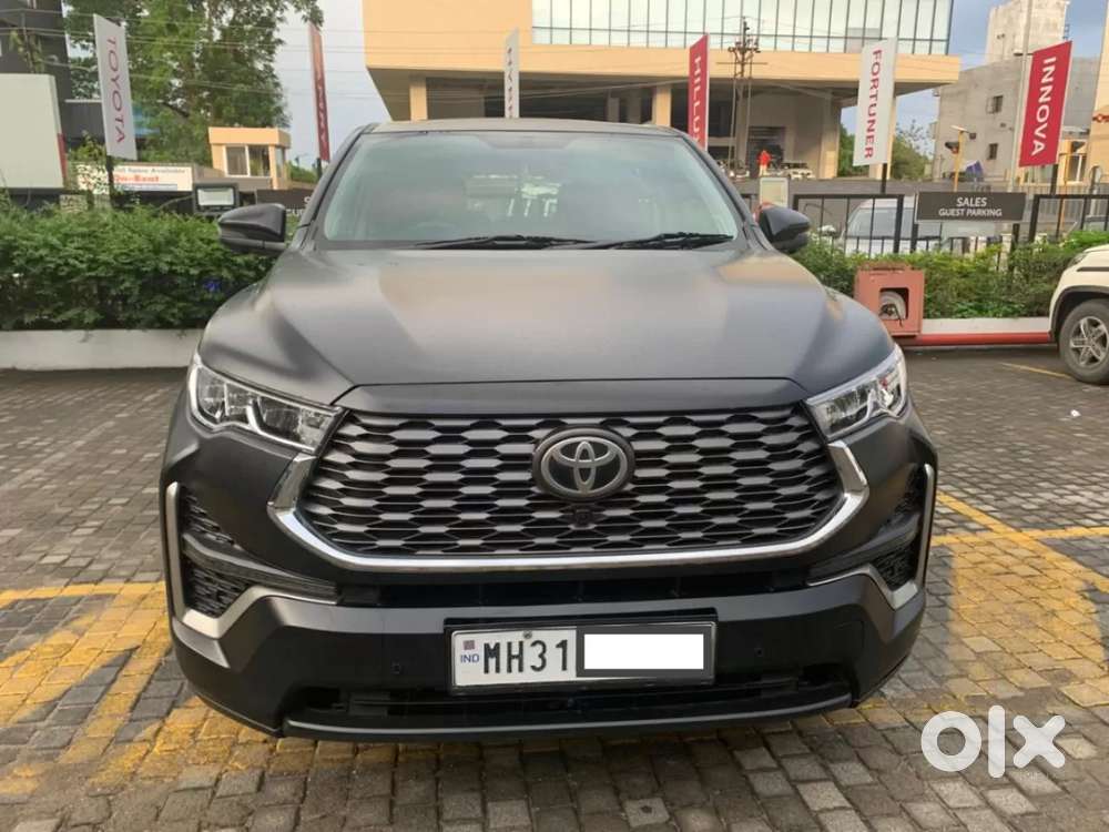 Toyota Innova Hycross 2.0 Zx Hybrid 7 Str, 2023, Petrol