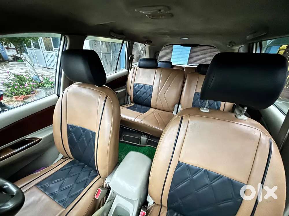 Toyota Innova 2.5 2012