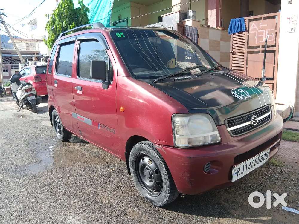 Pure Petrol Driven Wagonr With 5 Year Renwal