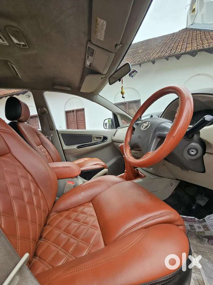 Toyota Innova 2013 Diesel 220000 Km Driven