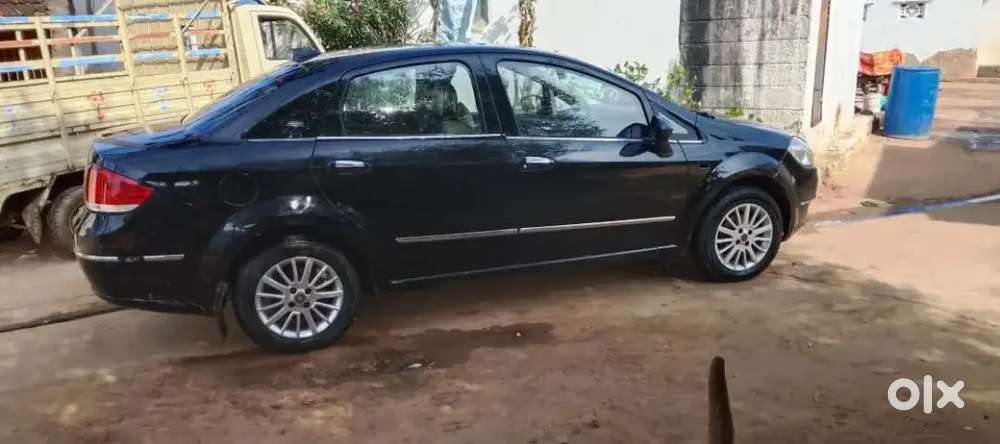 Fiat Linea 2009 Petrol 85000 Km Driven