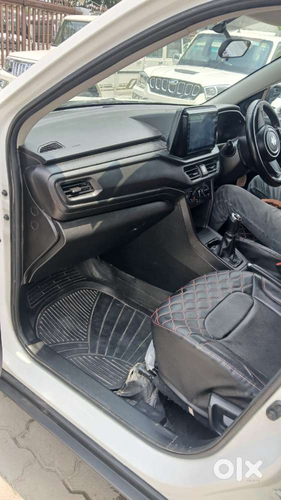 Maruti Suzuki Brezza 1.5 Lxi Cng, 2023