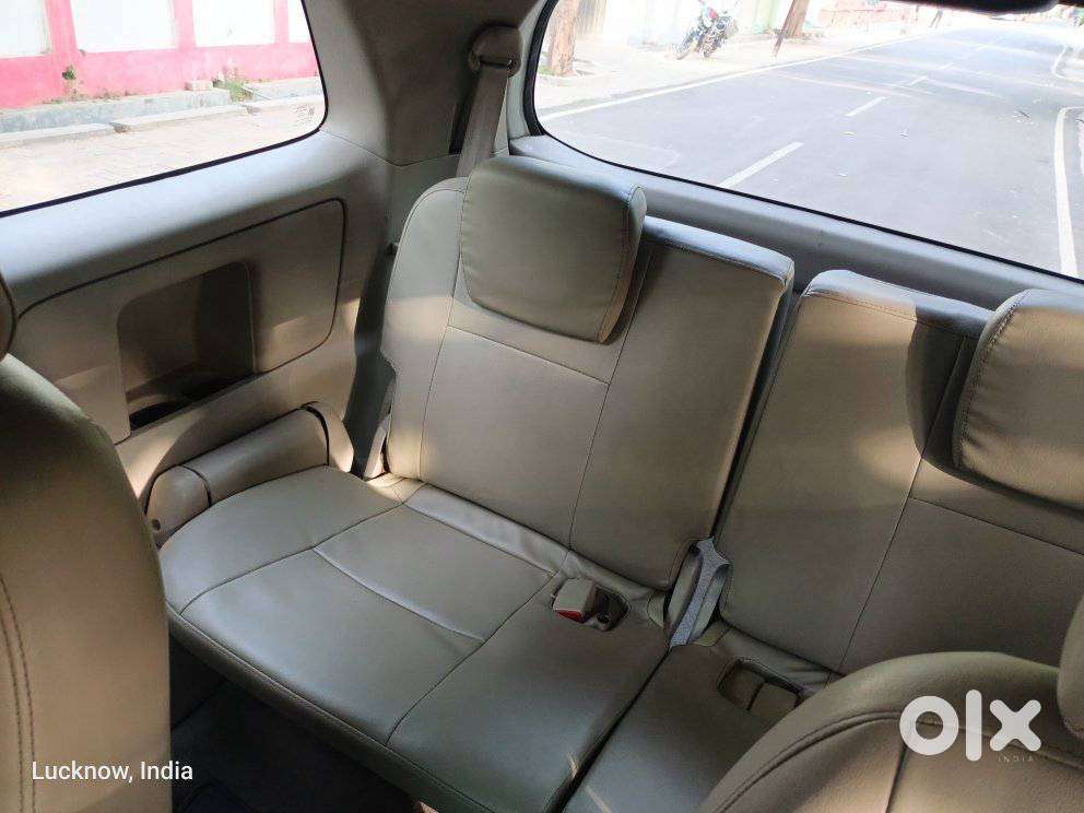 Toyota Innova 2.5 G (diesel) 8 Seater, 2016, Diesel