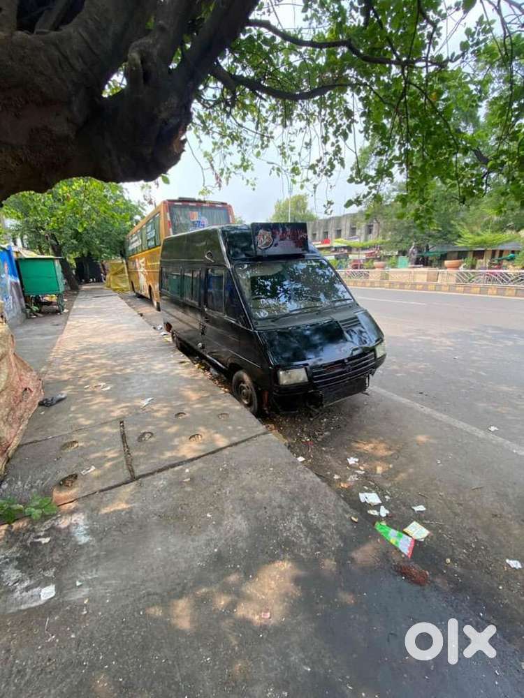 Tata Winger Food Truck