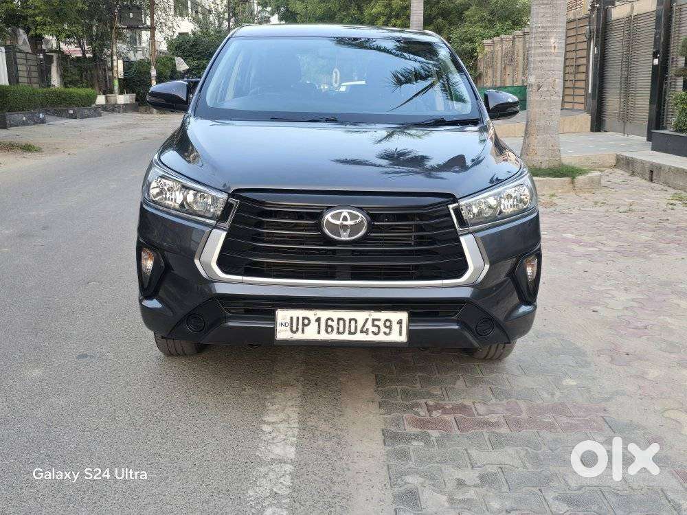 Toyota Innova Crysta 2.4 G Plus Mt 7 Str, 2022, Diesel