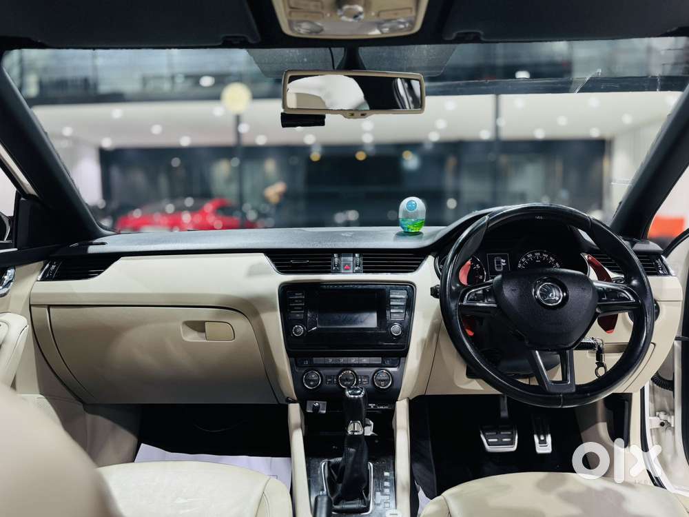 Skoda Octavia [2015-2017] 1.8 Ambition Plus Tsi At, 2015, Petrol