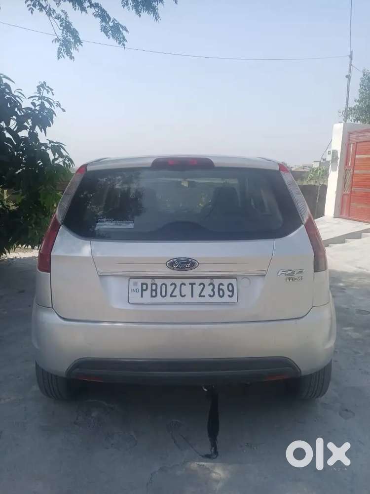 Ford Figo 2015 Diesel 82000 Km Driven