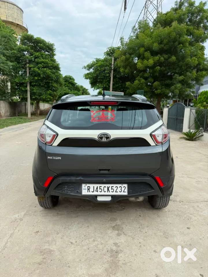 Tata Nexon 1.2 Revotron Xt Plus, 2020, Petrol