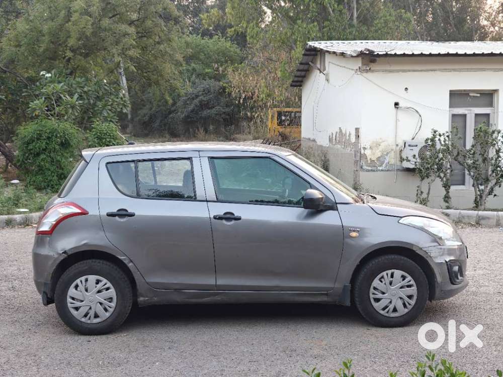 Maruti Suzuki Swift 1.2 Lxi (o), 2015, Petrol