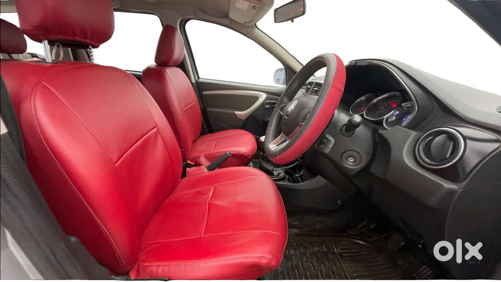 Renault Duster Petrol Rxs, 2020, Petrol