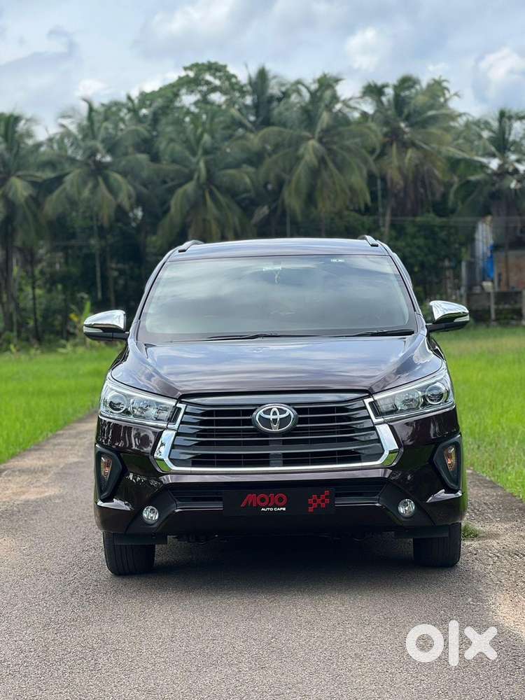 Toyota Innova Crysta 2017 Diesel Well Maintained
