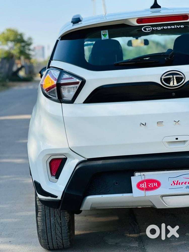 Tata Nexon 1.2 Revotron Xza Plus, 2022, Petrol