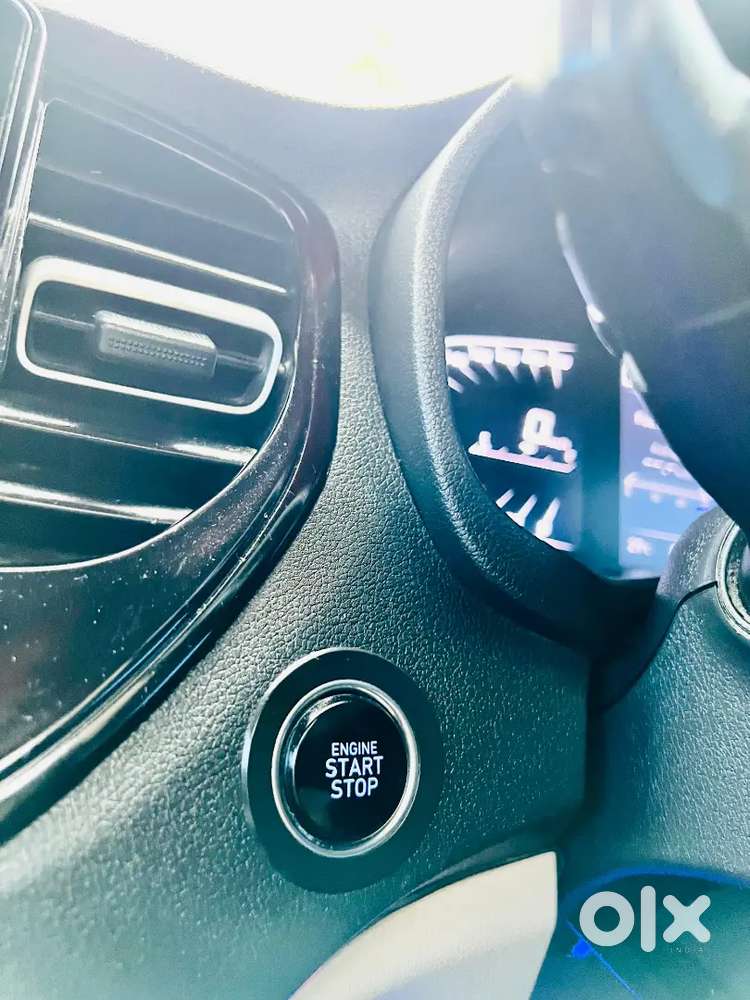 (arjent.sale) Verna Fluidic Car Diesel At 2021 Model