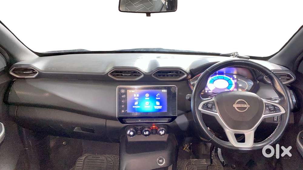 Nissan Magnite 1.0 Xv Premium, 2022, Petrol