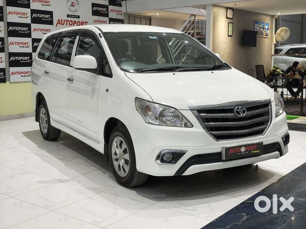 Toyota Innova 2.5 G (diesel) 7 Seater Bs Iv, 2015, Diesel