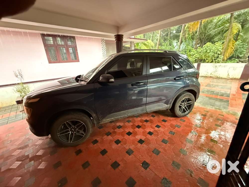 Hyundai Venue Petrol 2022