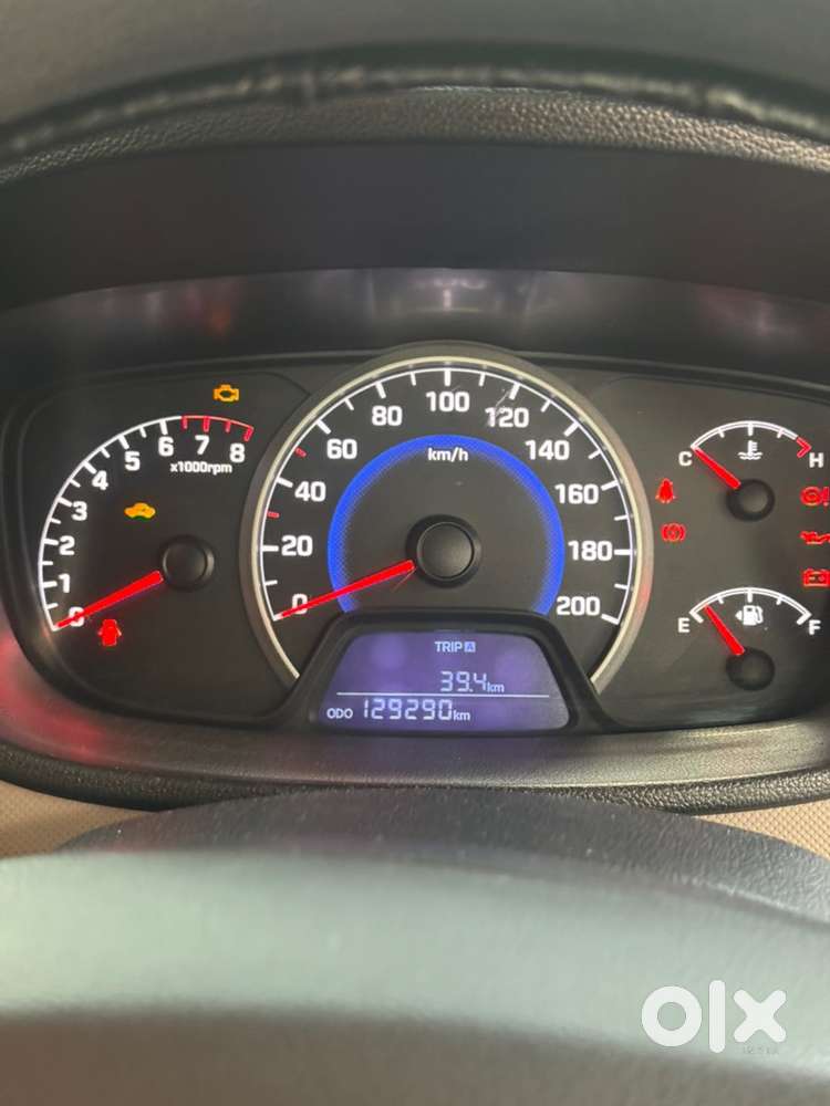 Hyundai Grand I10 2017 Petrol Well Maintained
