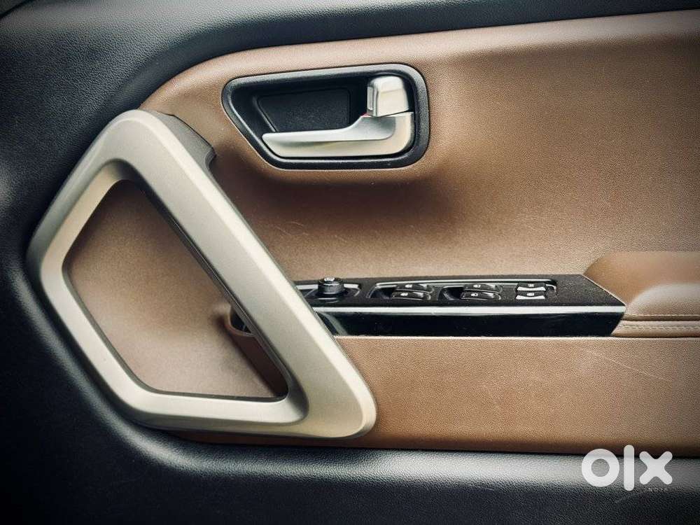 Mahindra Scorpio-n 2.2 Z8 L Diesel At 6 Str, 2024, Diesel