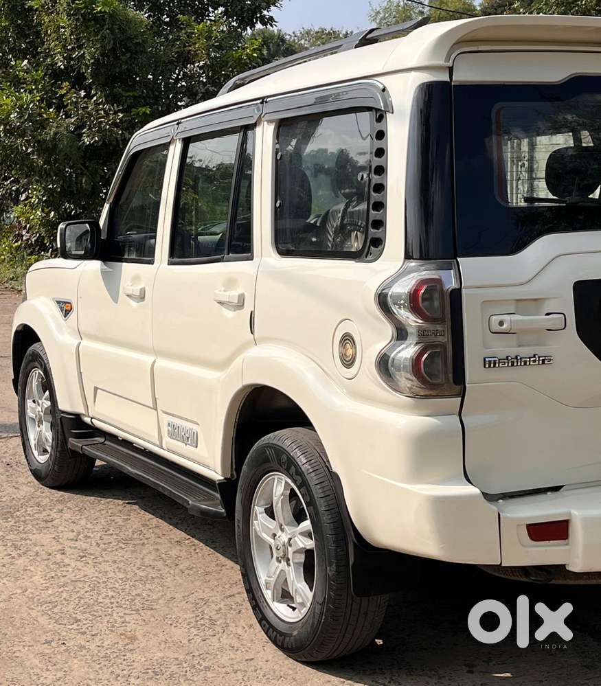 Mahindra Scorpio S6 Plus, 2016, Diesel